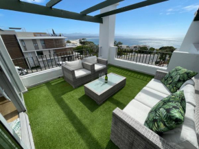 Hill Sea-View Apartment